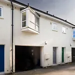 Holiday home Martindales Yard